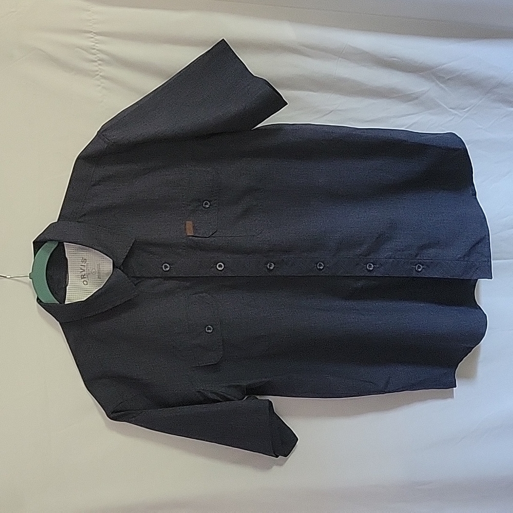 Orvis mens L button down shirt